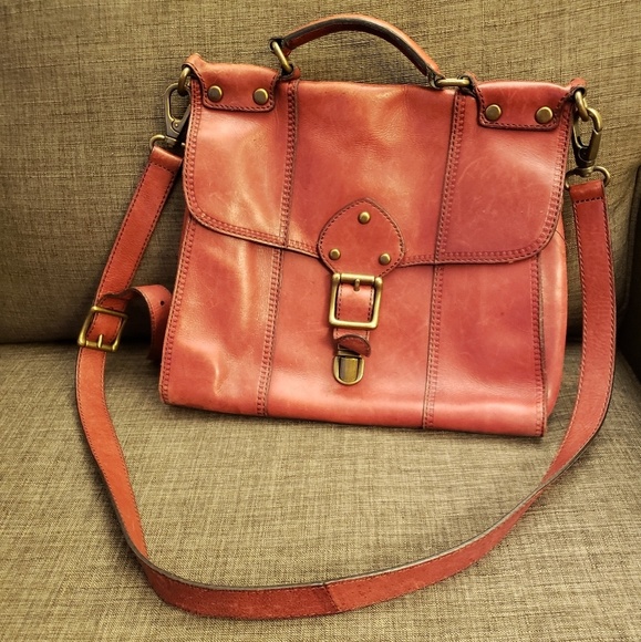 Fossil Handbags - Fossil Womens Vintage Revival Flap Bag ZB5409